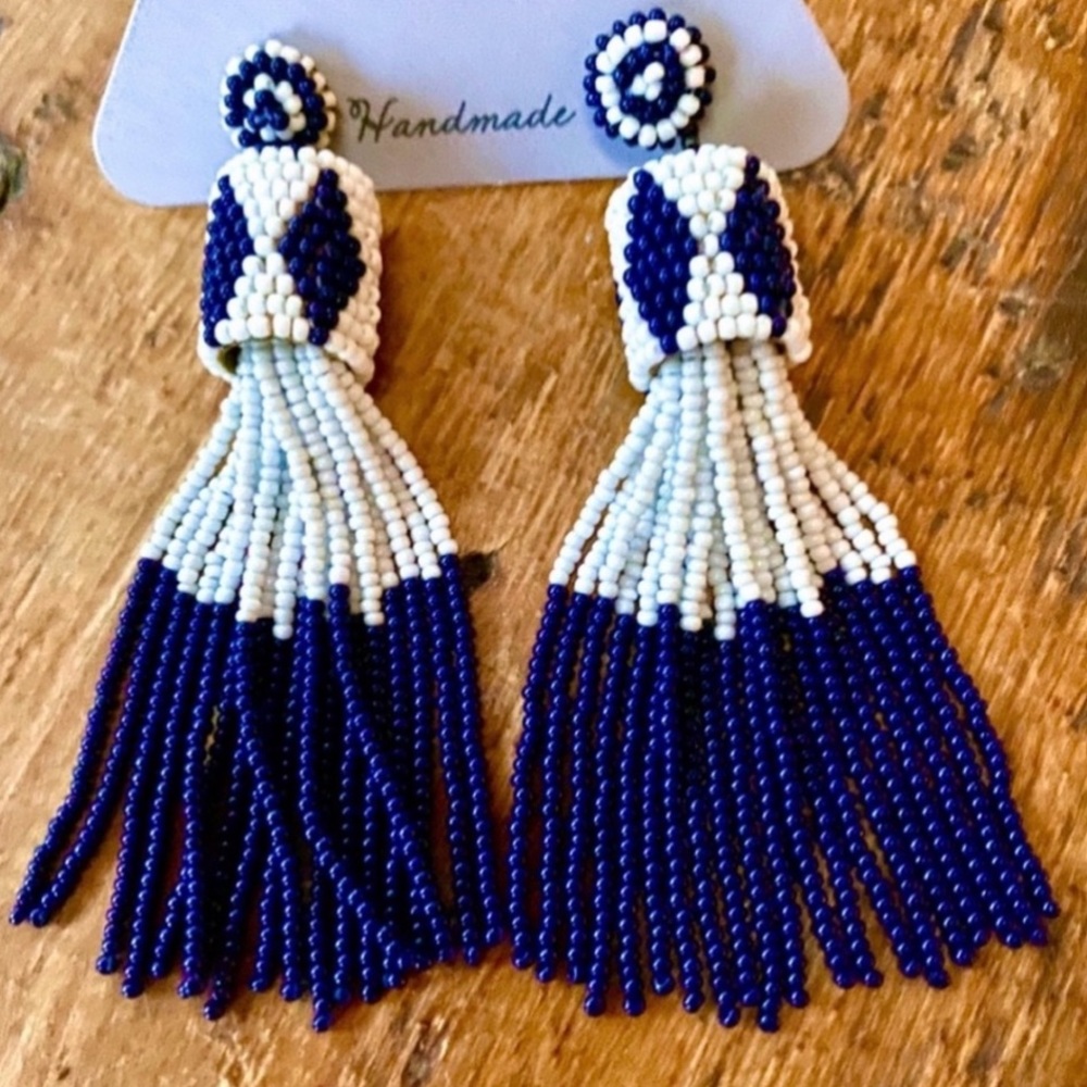 🌺🎉HP🎉🌺 NWT Deepa Gurnani Beaded Diamond Chandeliers